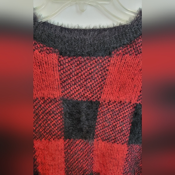 Womens Time and Tru Long Sleeve Red/Black Checked Sweater Size S - Picture 3 of 8